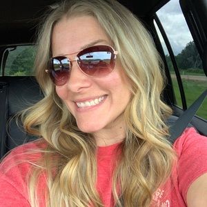 Meet your Posher, Shelley